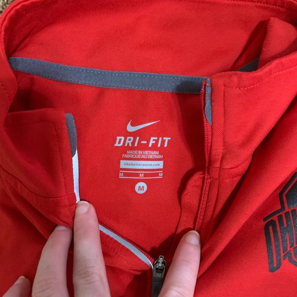 Ohio state buckeyes women Nike pull over size medium - Picture 4 of 4